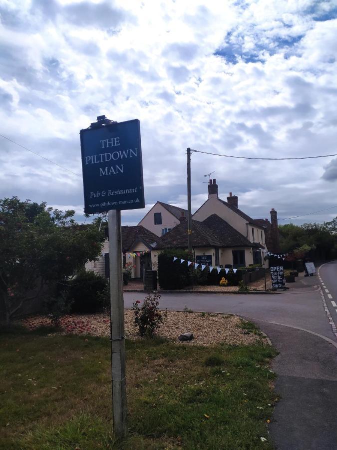 Apartmán Garden Flat At The Infamous Piltdown Man Pub Fletching Exteriér fotografie